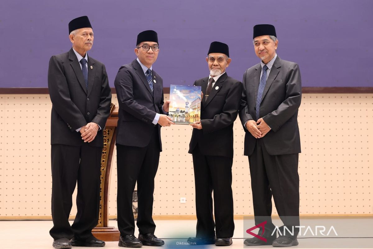Minister: Universities Play Strategic Role in Producing Top Talent