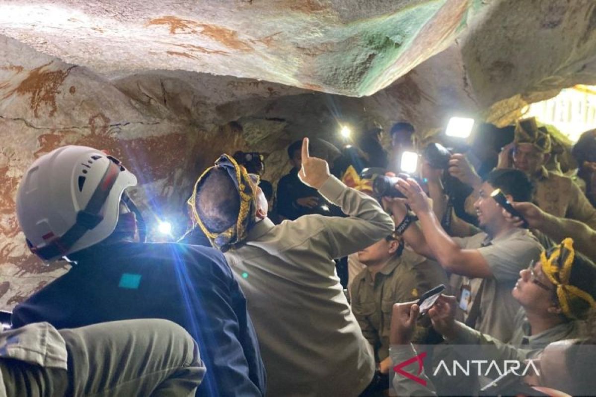 Gov't names caves with world's oldest painting as national heritage