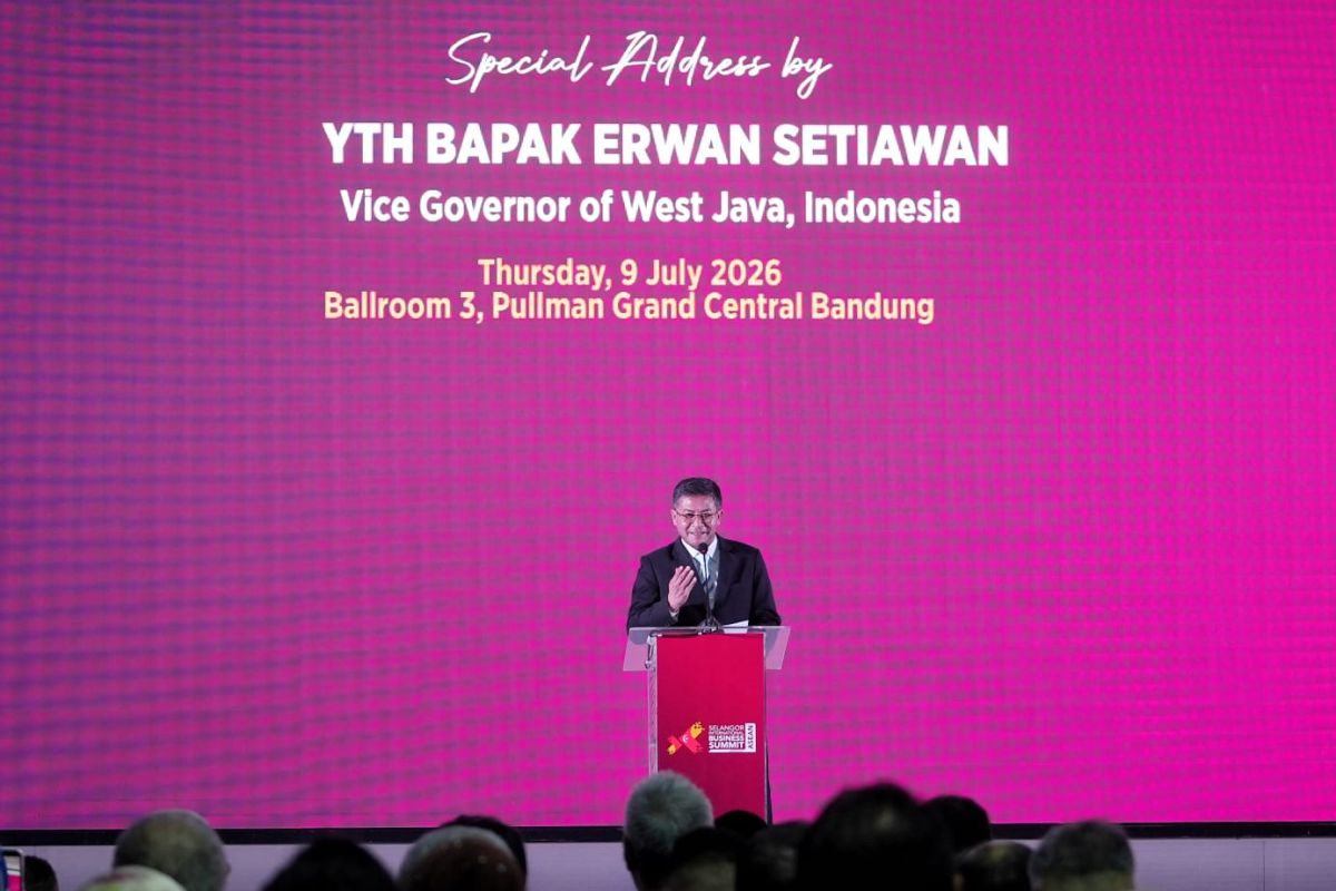 West Java Deputy Governor Threatens to Fire Civil Servants Involved in LGBT Networks