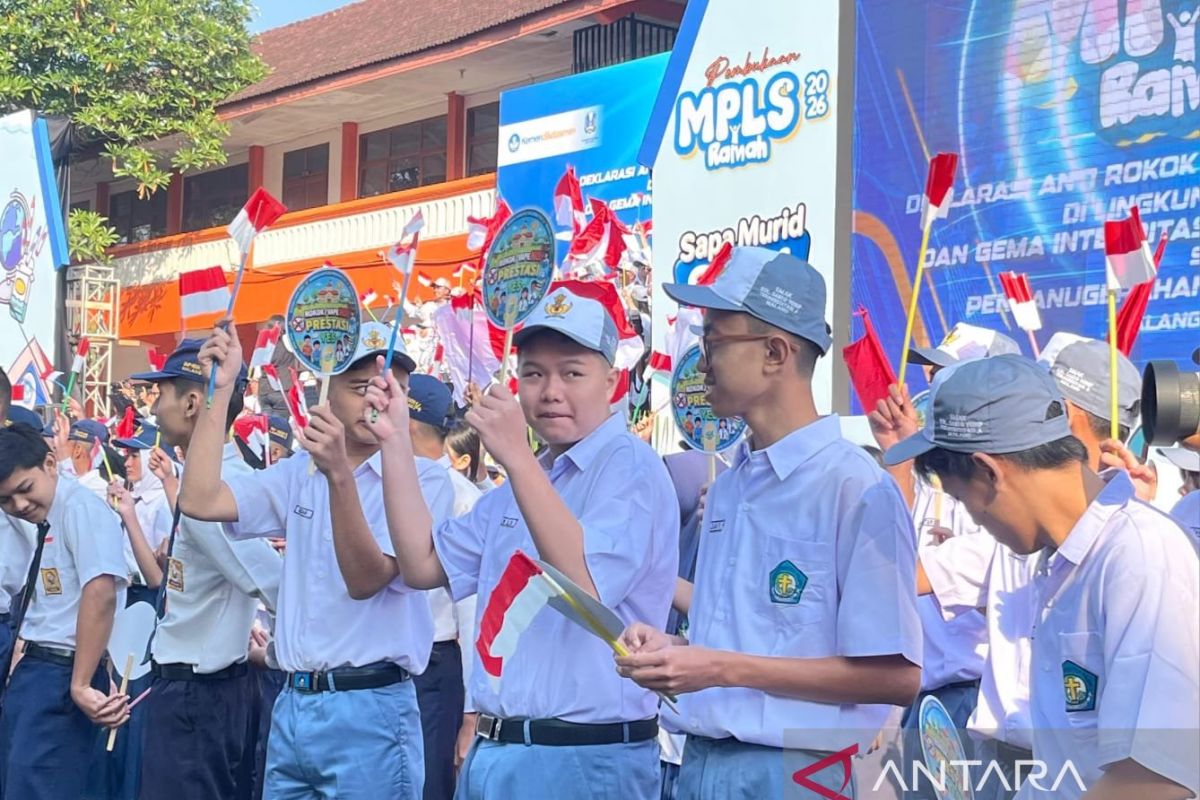 Minister: 'Friendly' MPLS to Create Safe and Comfortable School Environments