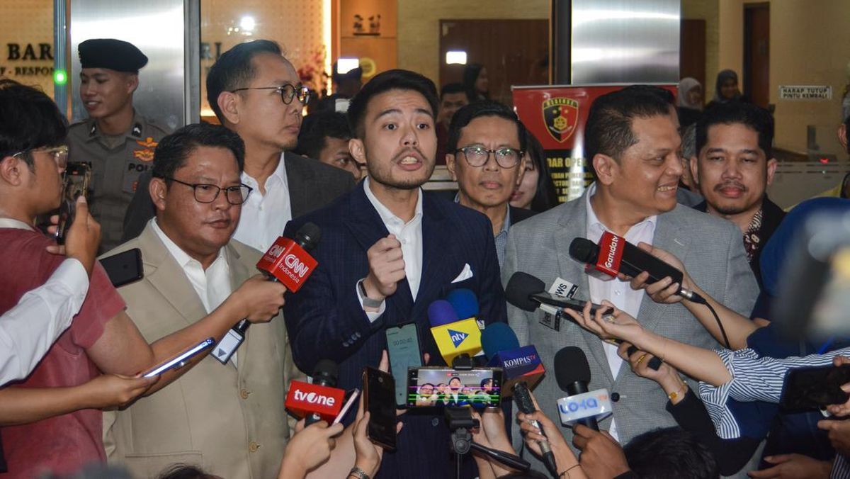 Lawyer Guarantees Jokowi Will Attend Roy Suryo-Tifa Trial During Evidence Phase
