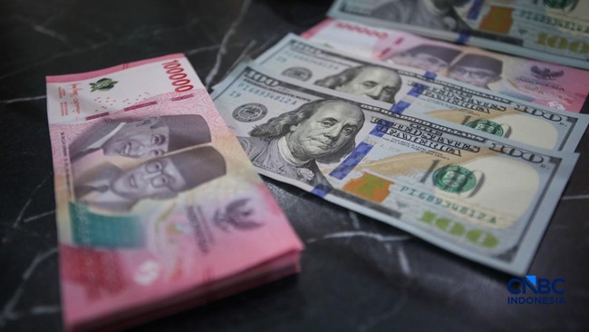 Rupiah Closes Weak, US Dollar Now Parked at Rp18,100