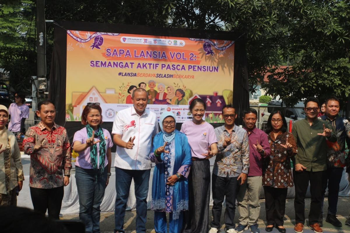 SAPA Lansia Programme Promotes Elderly Empowerment Through Batik