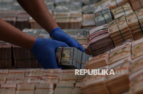 Police to Involve FBI in Verifying US Dollar Authenticity in Former Jampidsus Case