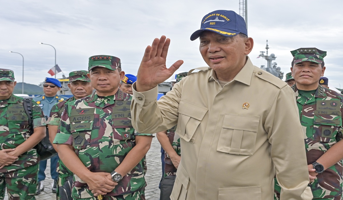 Defence Minister Gathers TNI Commander and Attorney General to Evaluate Forest Area Control Task Force