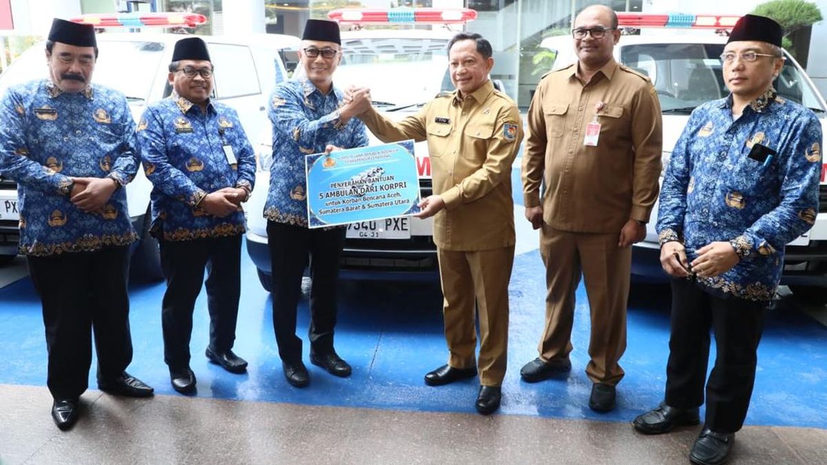 PRR Task Force Chief Appreciates Ambulance Donation from Korpri for Sumatra