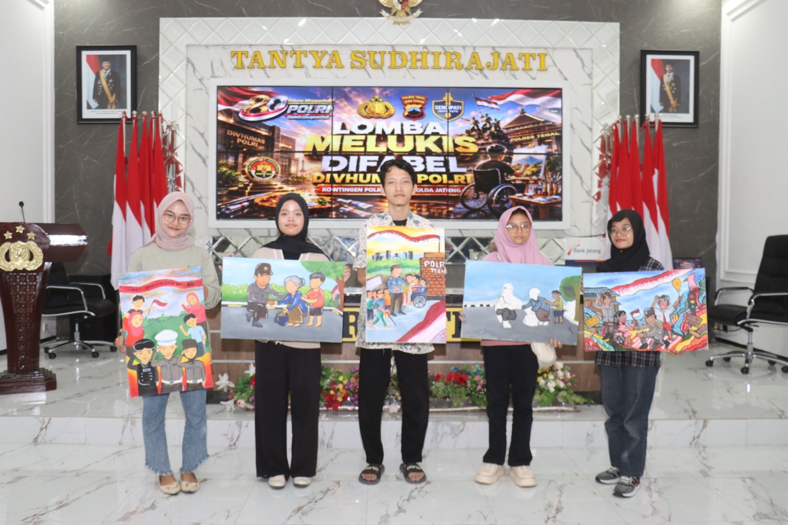Five Disabled Painters from Tegal Participate in National Police Creative Content Competition