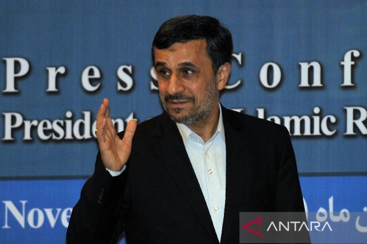 NYT reveals alleged Mossad recruitment of Ahmadinejad to topple Iranian regime