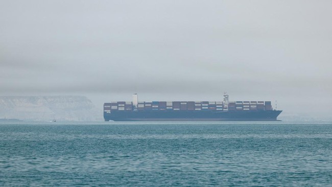 Oil Prices Surge 10% in Two Days as Strait of Hormuz Returns to Focus