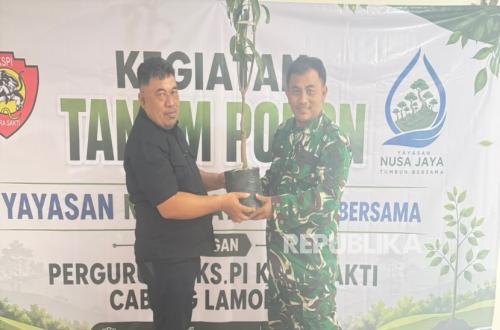 Nusa Jaya Tumbuh Bersama Distributes Hundreds of Tree Seedlings in East Java