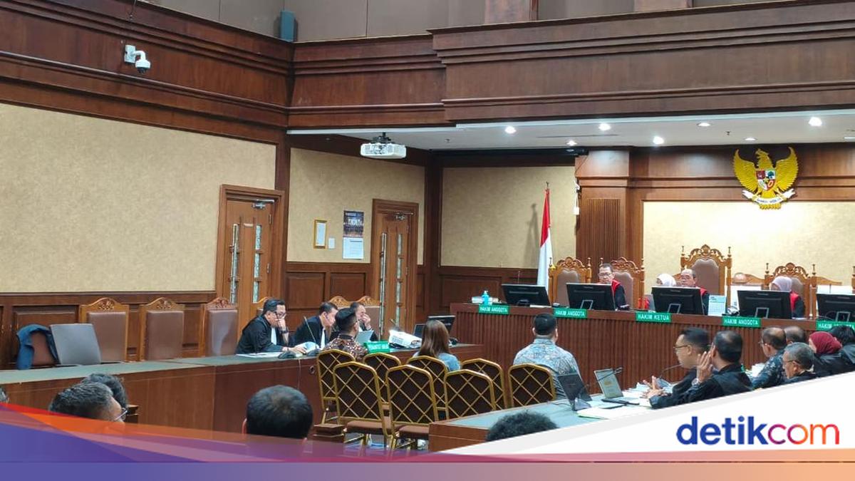 KPK Prosecutor Opens Customs Official Graft Trial, Dismisses 'Just Bad Luck' Defence