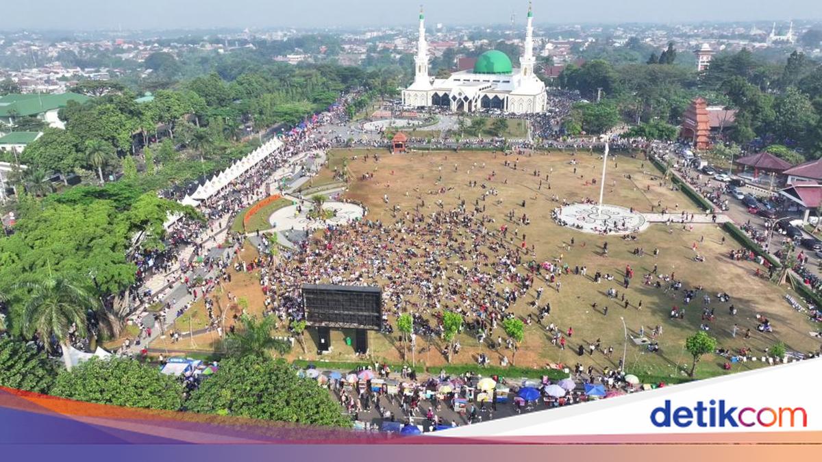 Bogor Regency Government to Register Street Vendors at Tegar Beriman Square, Trading Only at Night