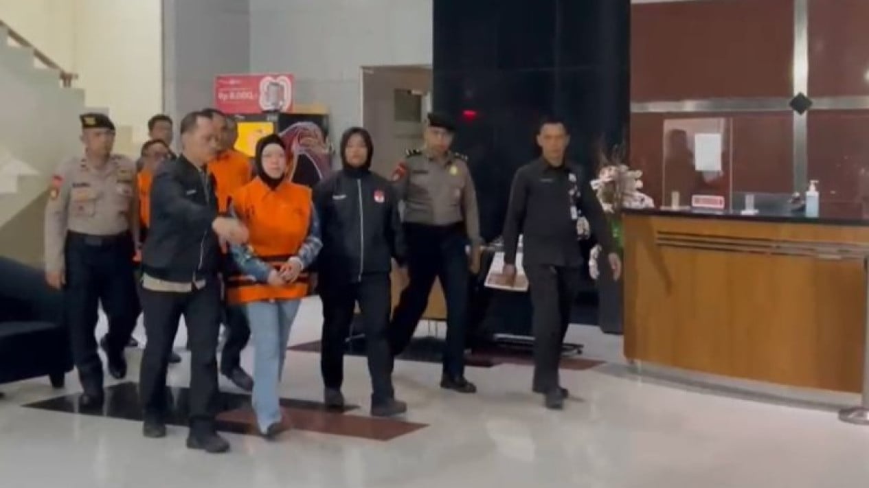 KPK Exposes Extortion Scheme of Sukoharjo Regent Etik Suryani, Allegedly Copying Her Husband's Pattern