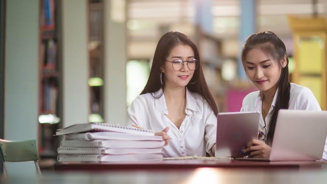 Not Medicine! These Are the University Majors with the Highest Salaries