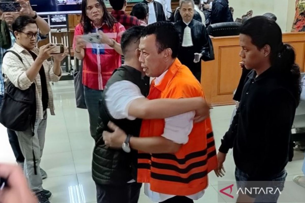 Inactive Ponorogo Regent Sugiri Sancoko Sentenced to 7 Years in Prison