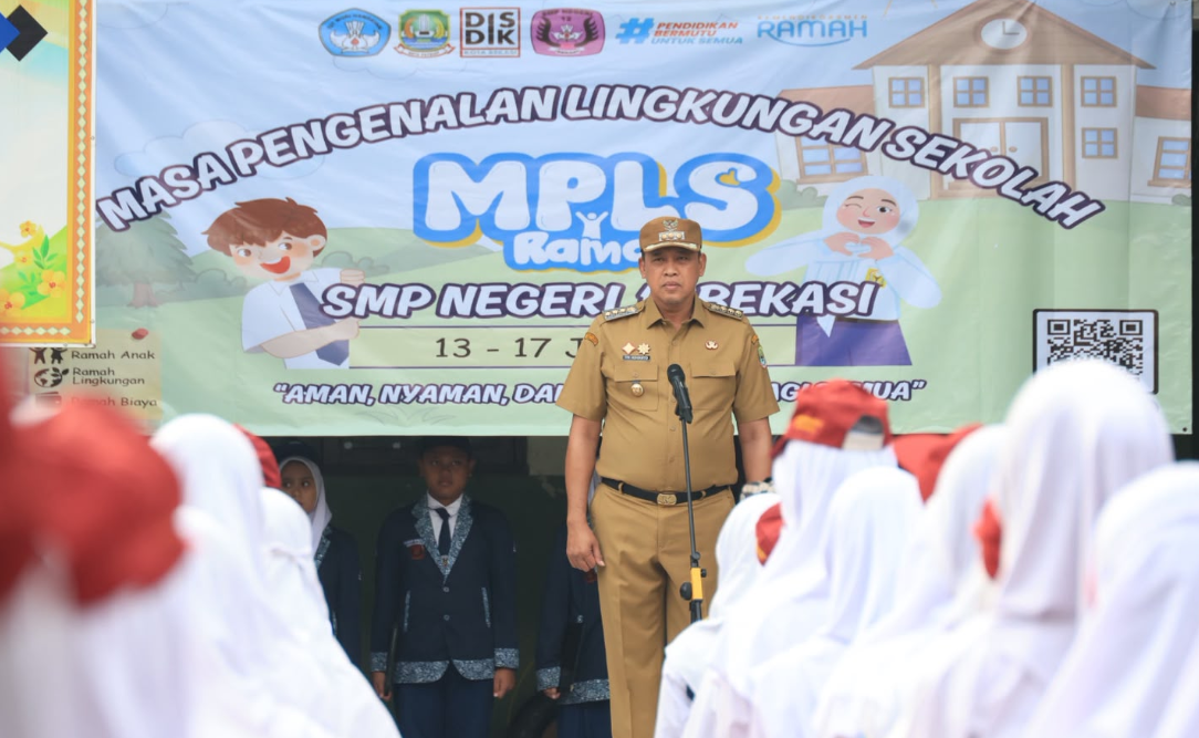 Bekasi Mayor Tri Adhianto Stresses Child-Friendly Schools Free from Bullying