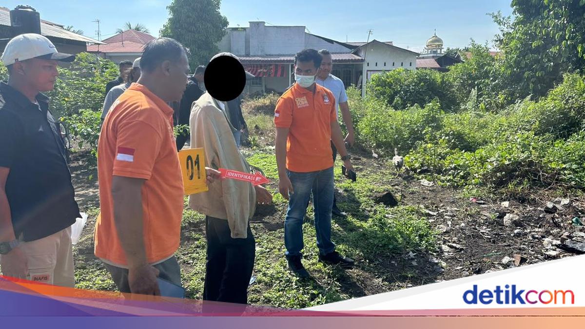 Police Investigate Crime Scene at MAN 3 Padang After Student's Homemade Bomb Explodes