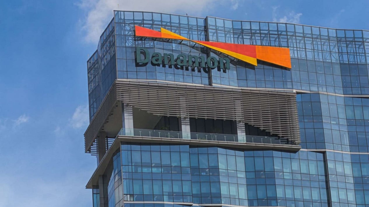 Bank Danamon's Foreign Currency Savings Surge 52%, Driven by New Services