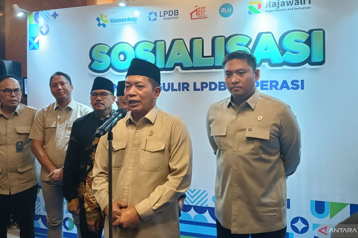 Minister urges transformation of sugarcane farmer cooperatives