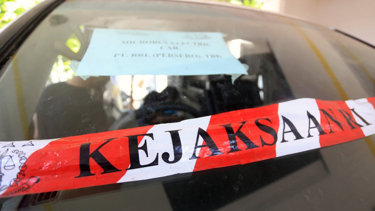 East Java Prosecutor's Office Reminded Not to Criminalise and to Maintain Legal Professionalism