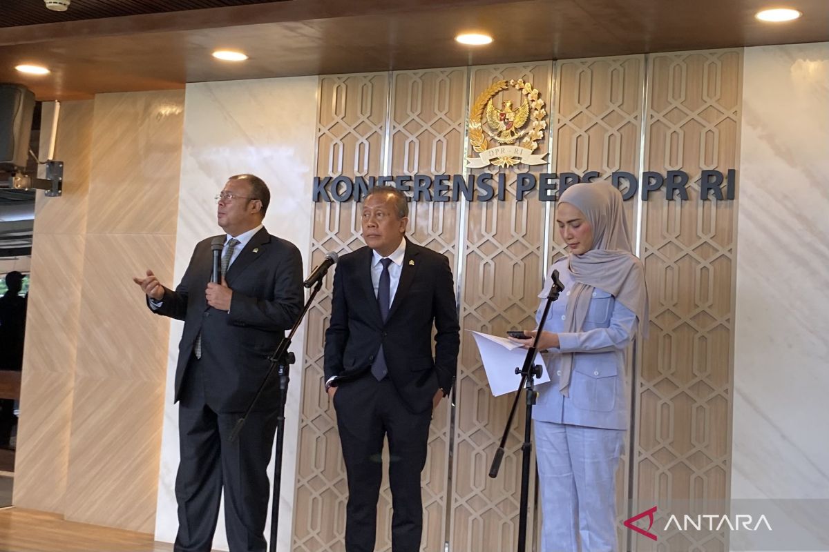 Political Roundup: Iran Invites Prabowo, Asset Forfeiture Bill Progresses