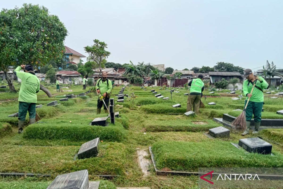 Jakarta Parks Agency to Follow Up on Cemetery Land Proposal for Pulau Kelapa