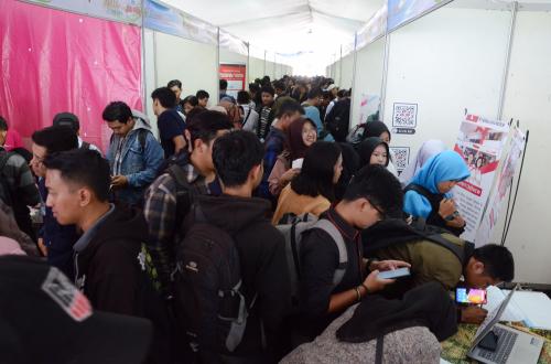 Kuningan Job Fair 2026 Offers 5,000 Vacancies, Targets Unemployment Reduction