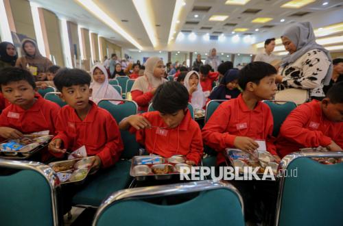 Chicken and Egg Prices Begin to Rise, Bapanas Says Free Nutritious Meal Programme Having an Impact