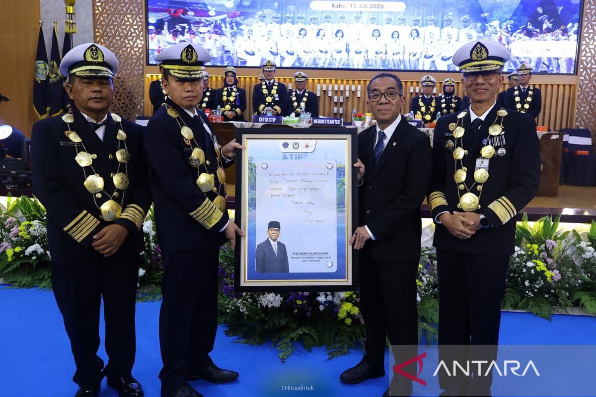 Minister: Indonesia Needs Superior Human Resources in Maritime Technology