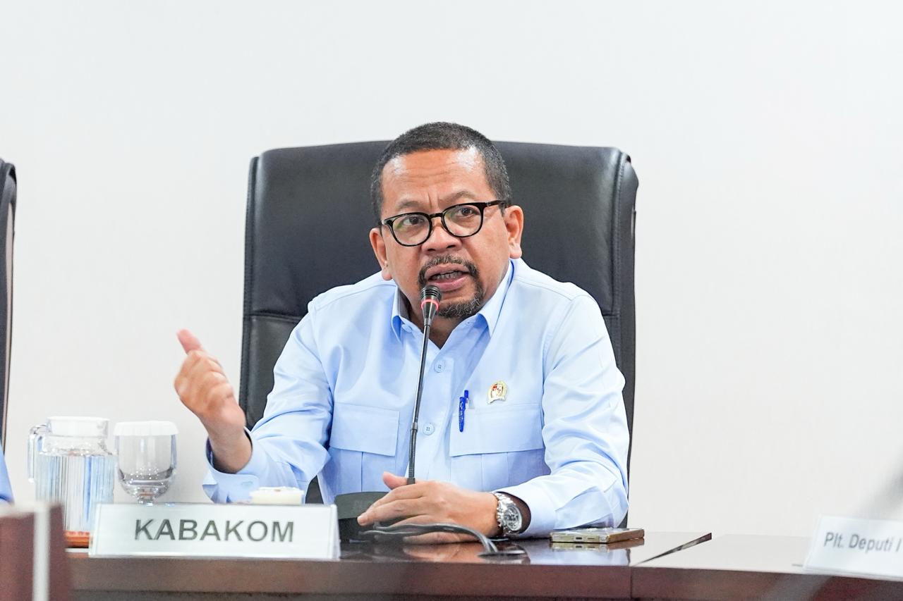 Qodari Praises Cabinet Secretary Teddy for Understanding the Route and Requirements of Leadership