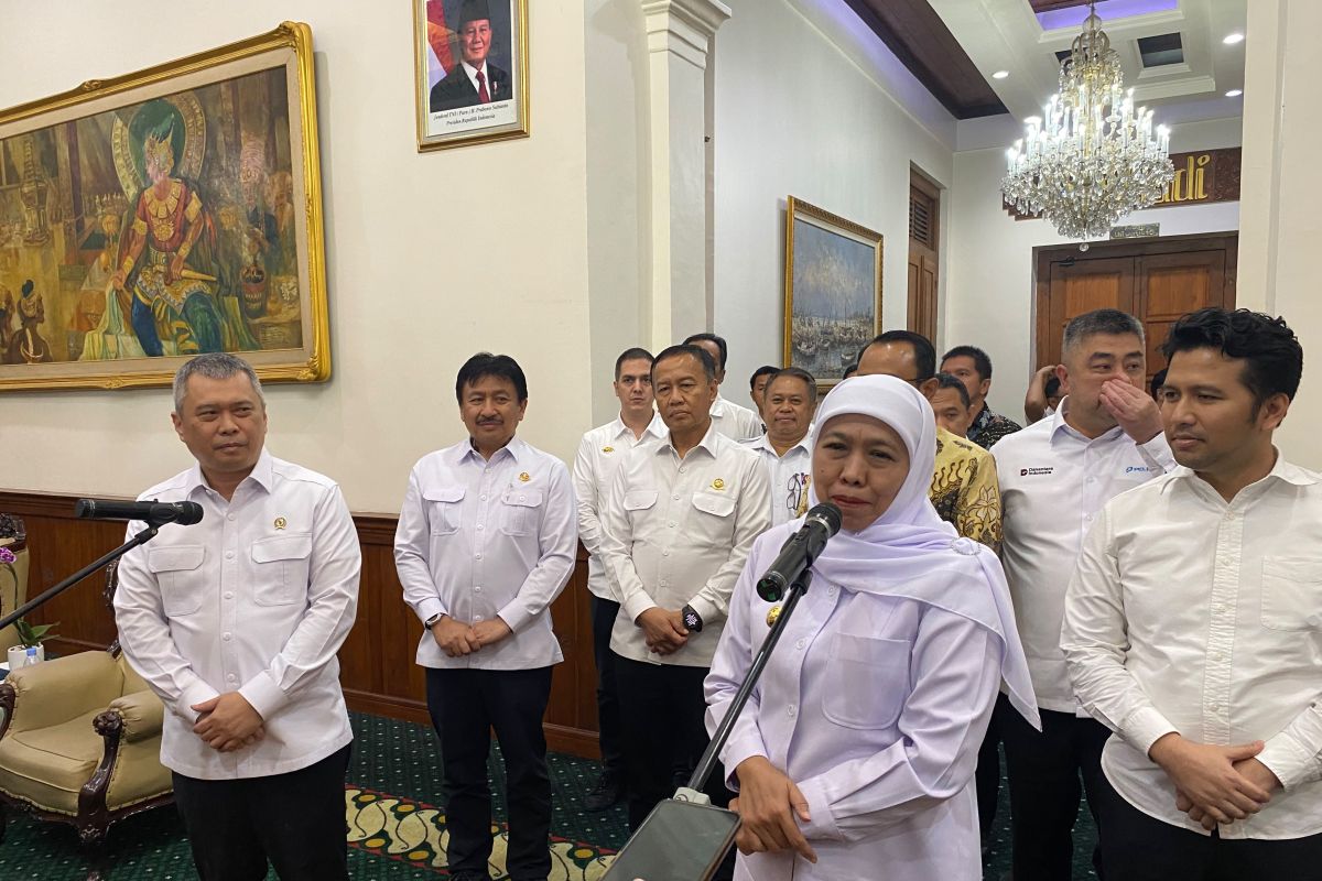 Minister Prepares Solutions to Ease Congestion at Ketapang-Gilimanuk Crossing