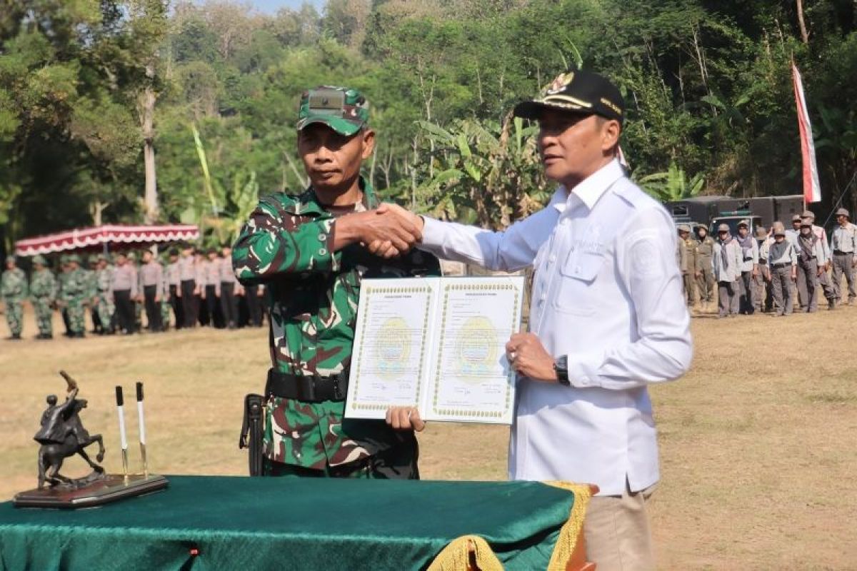 TMMD in Bantul Targets Road Construction and Unfit Housing Rehabilitation