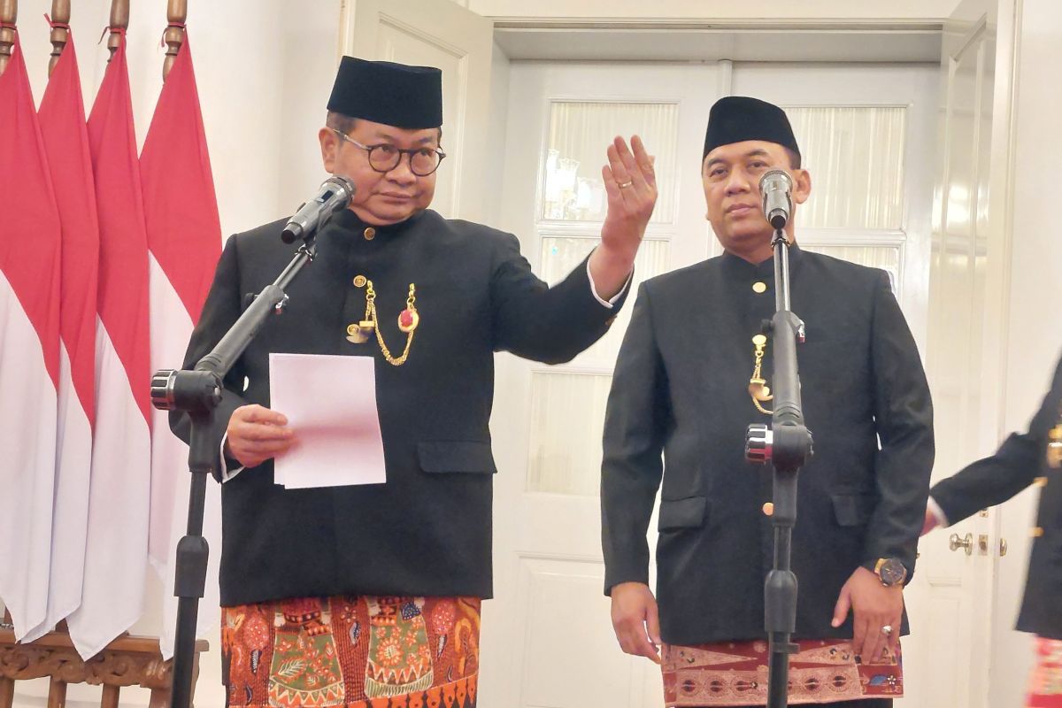 Jakarta Governor Targets 10 Days to Clear Waste Pile-Up at Pluit Reservoir Flats