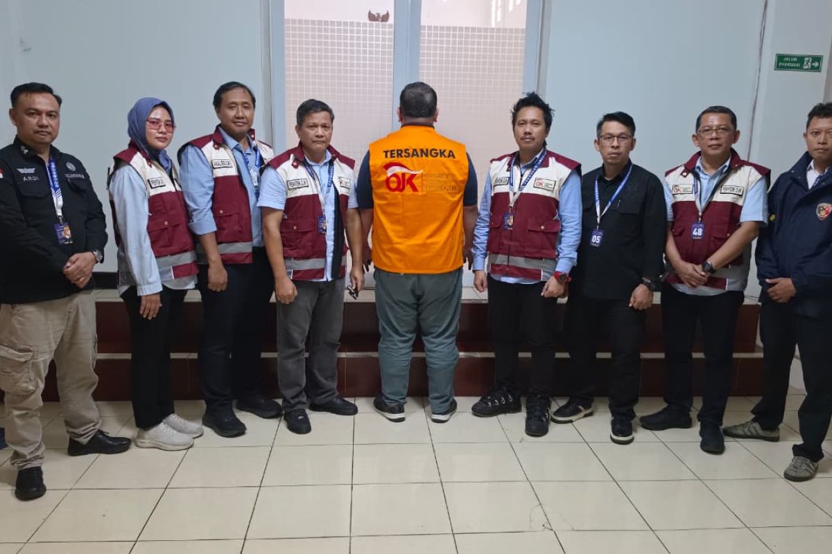 OJK Transfers Prolife Life Insurance Case Suspect to South Jakarta Prosecutor's Office