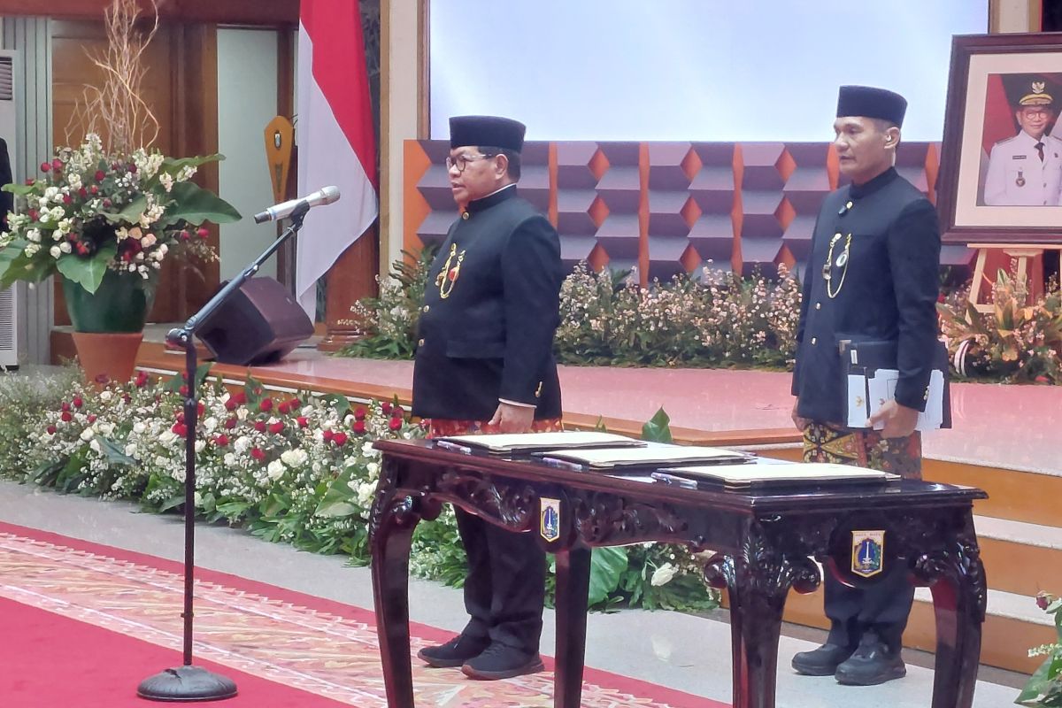 Pramono confirms Jakarta's education aid programmes and LPDP scholarship scheme will continue