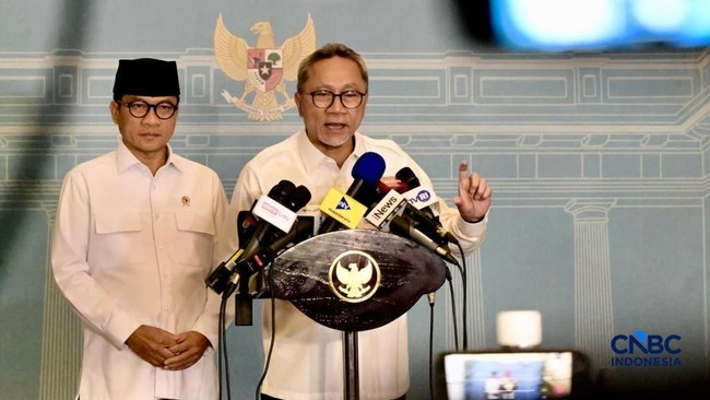 Prabowo Holds Hours-Long Meeting on Free Nutritious Meals and Village Cooperatives at the Palace, Here Are the Results