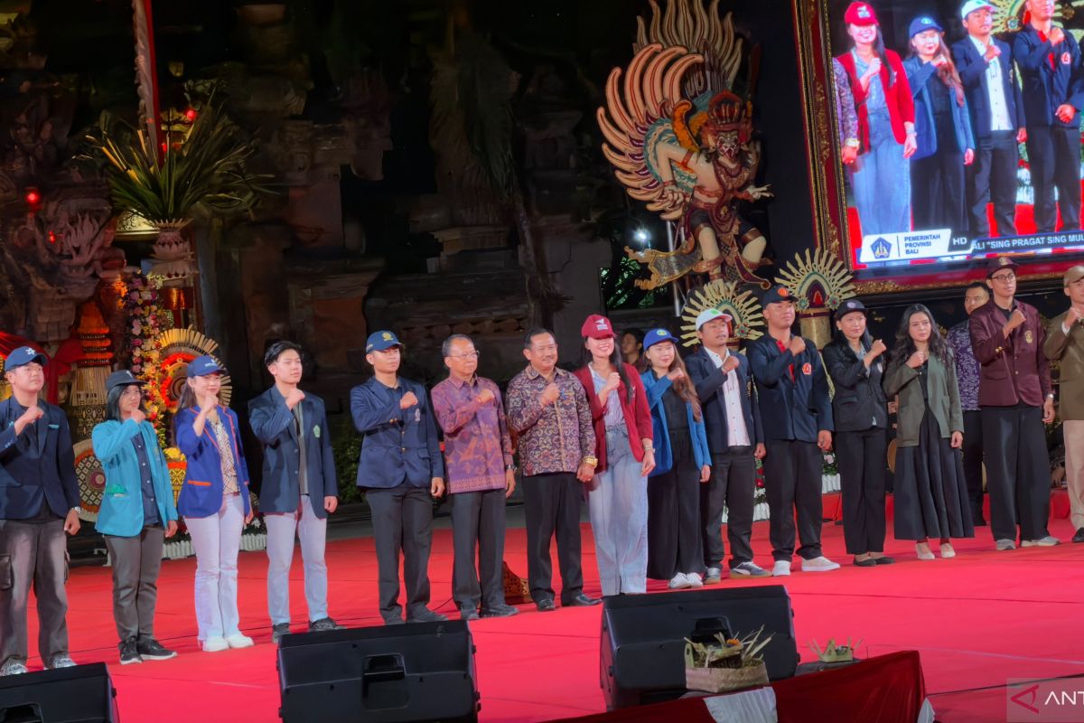 Bali Provincial Government Collaborates with 12,000 Students to Support Development Programmes