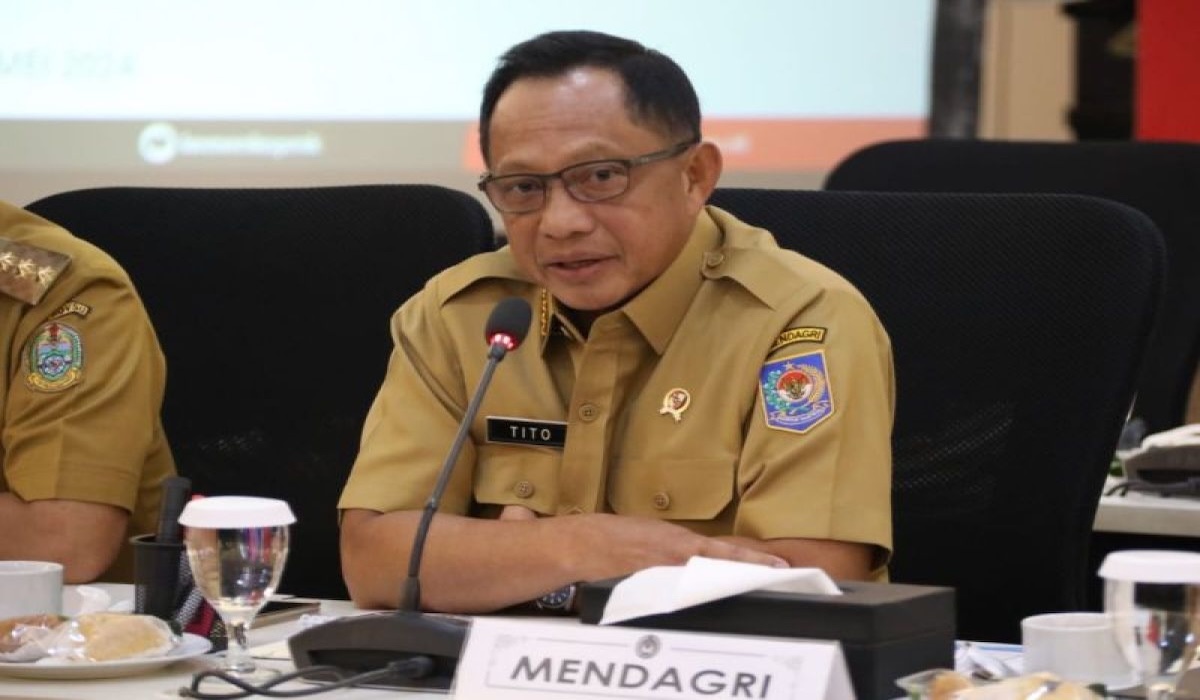 Home Affairs Minister Says Bureaucratic Incompetence Fuels Regional Head Corruption