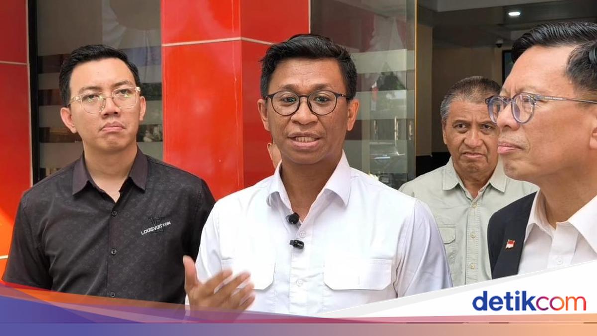 Roy Suryo Reported to South Jakarta Police for Alleged Defamation
