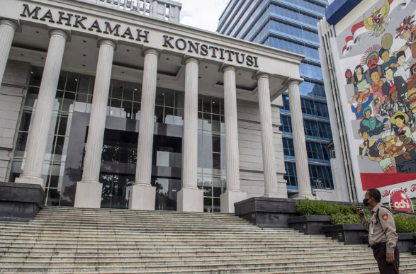 Constitutional Court Affirms Mining Permits for Universities Must Not Erode Campus Independence
