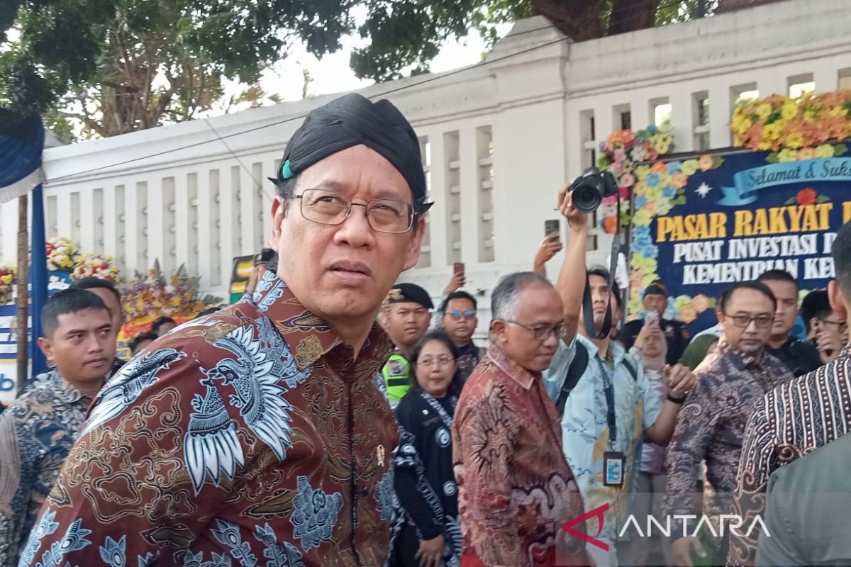 Indonesia cuts micro-loan rates to eight percent to support MSMEs