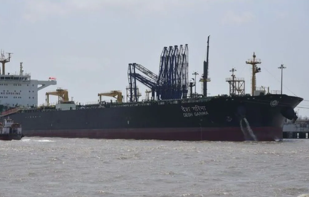 India Bans Sailors from Serving in Strait of Hormuz Amid US-Iran Conflict