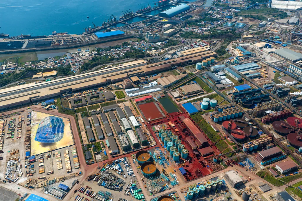 What is the Government's Intention in Preparing the Industrial Zone Bill?
