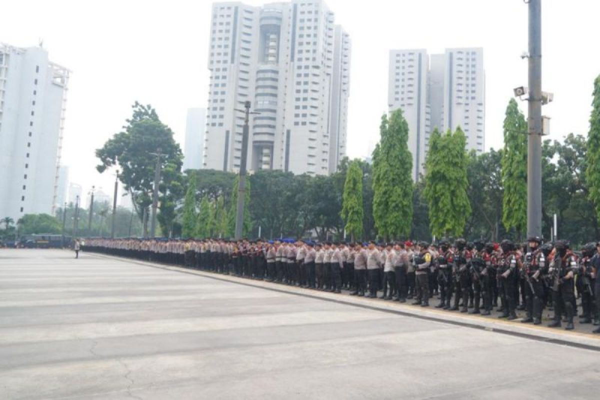 Police Deploy 4,132 Personnel to Secure Protest in Central Jakarta