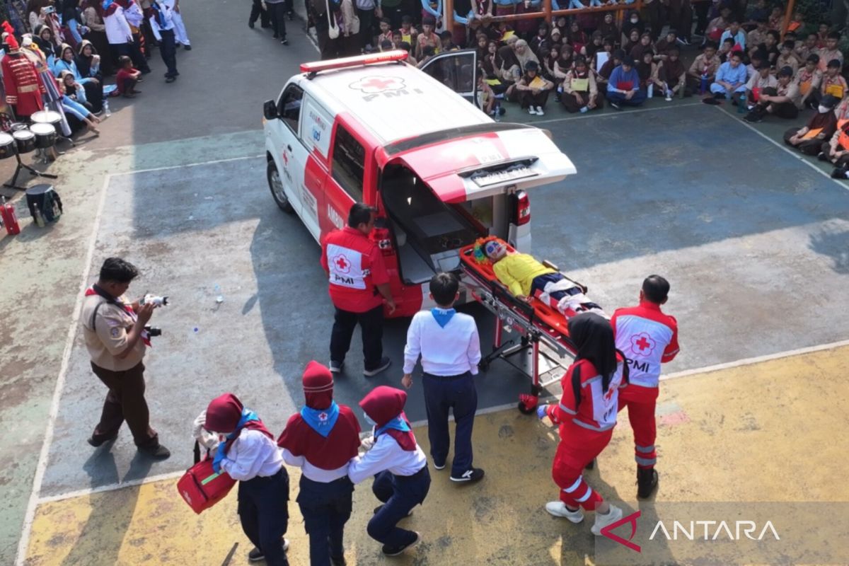 South Jakarta PMI Introduces First Aid in 38 Schools During MPLS