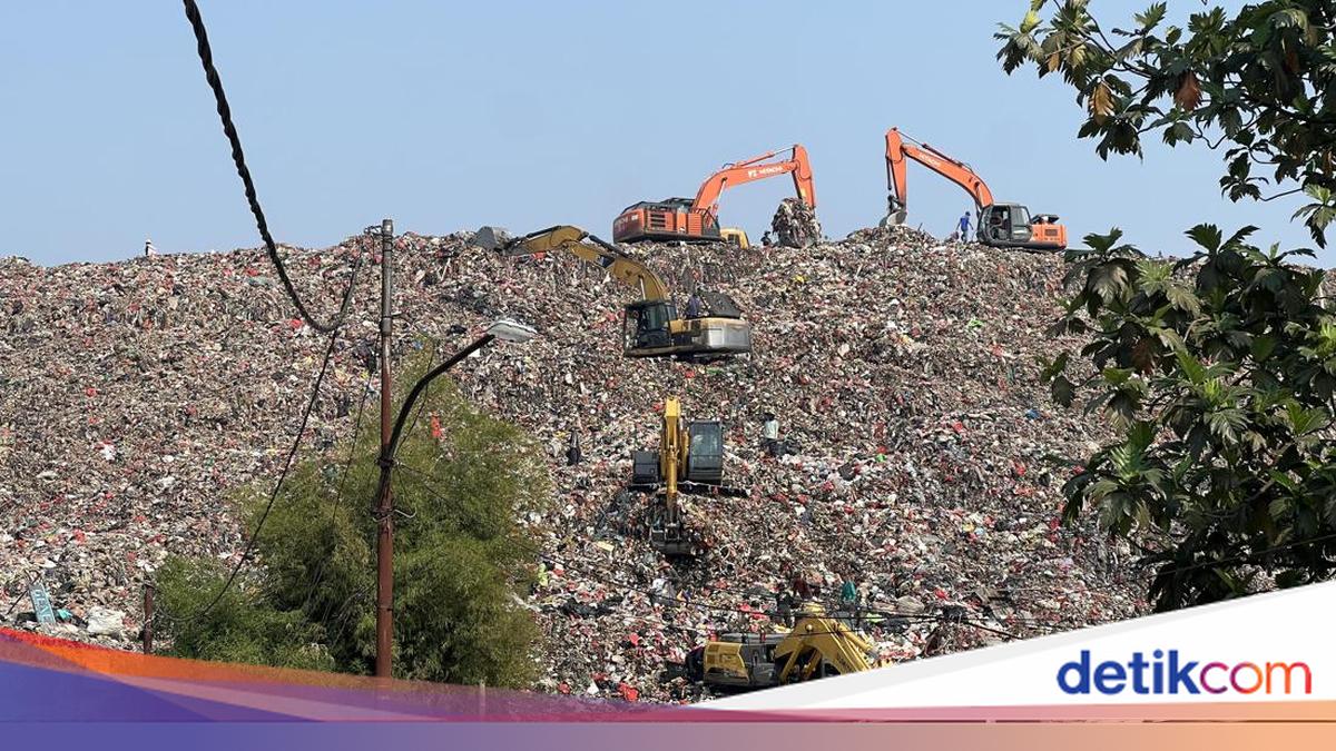 Fire Extinguished, Operations Return to Normal at Cipayung Landfill in Depok
