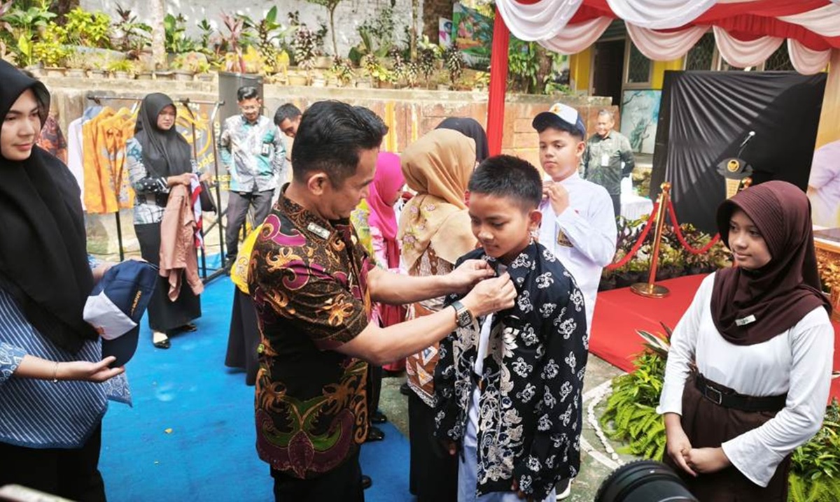 Balikpapan City Government to Allocate IDR 30 Billion for Free School Uniforms