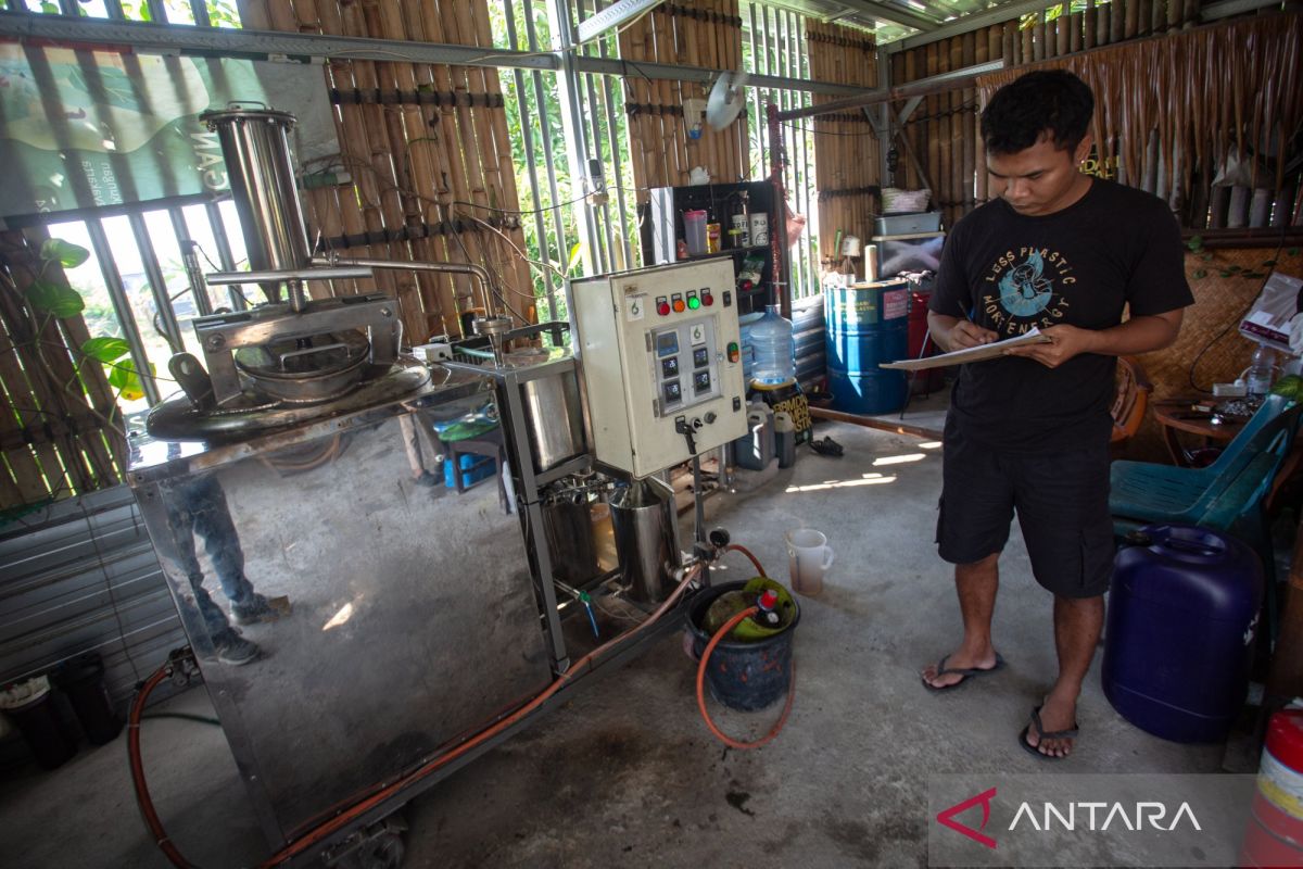 BRIN promotes pyrolysis technology for low-value plastic waste management