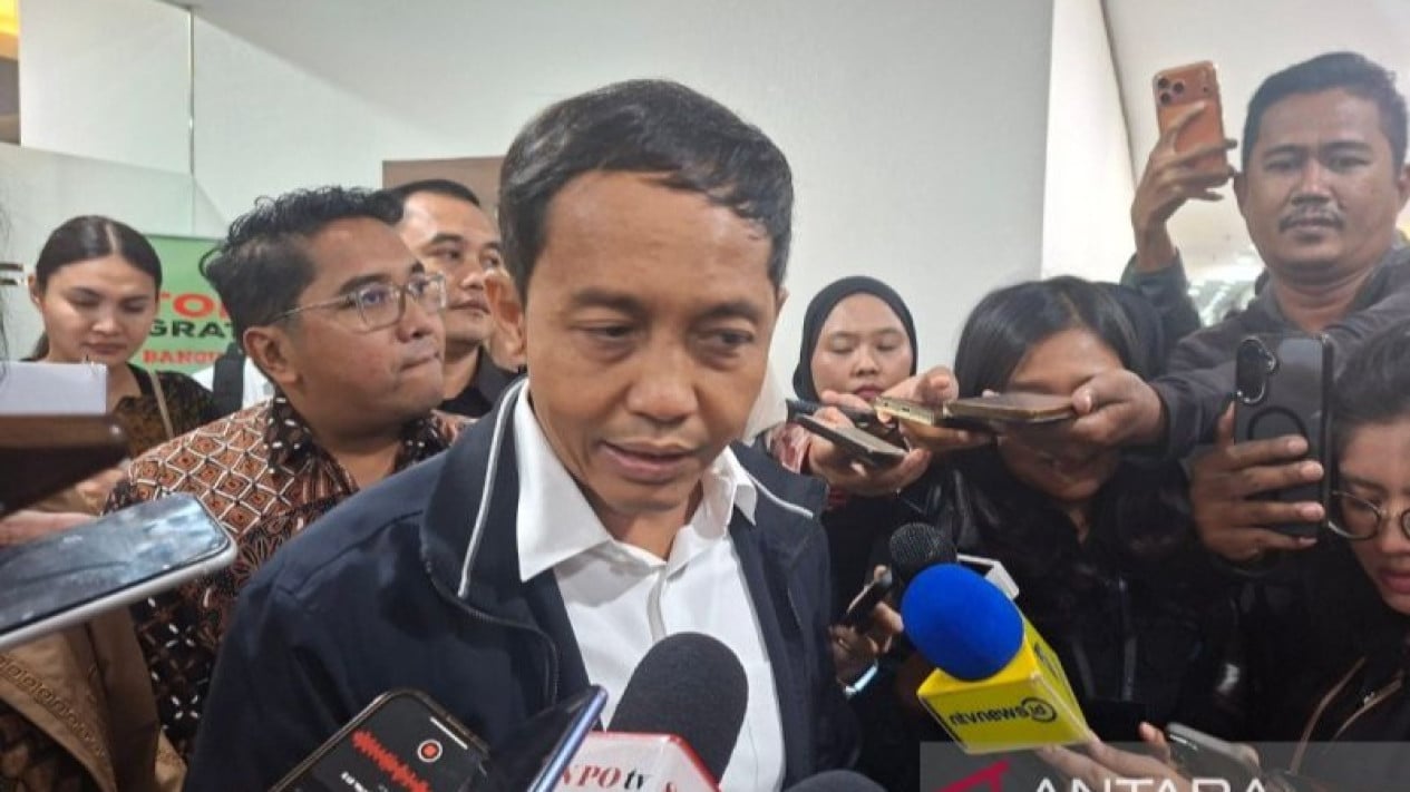 KPK Rejects Forestry Minister Raja Juli's Report on Envelope from Kuansing Regent