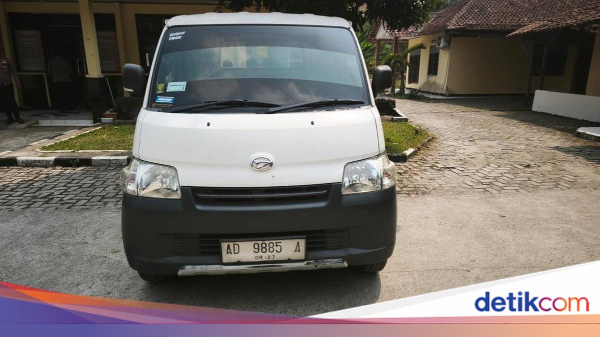 Abandoned Pickup Found on Bogor Roadside Turns Out to Be Stolen